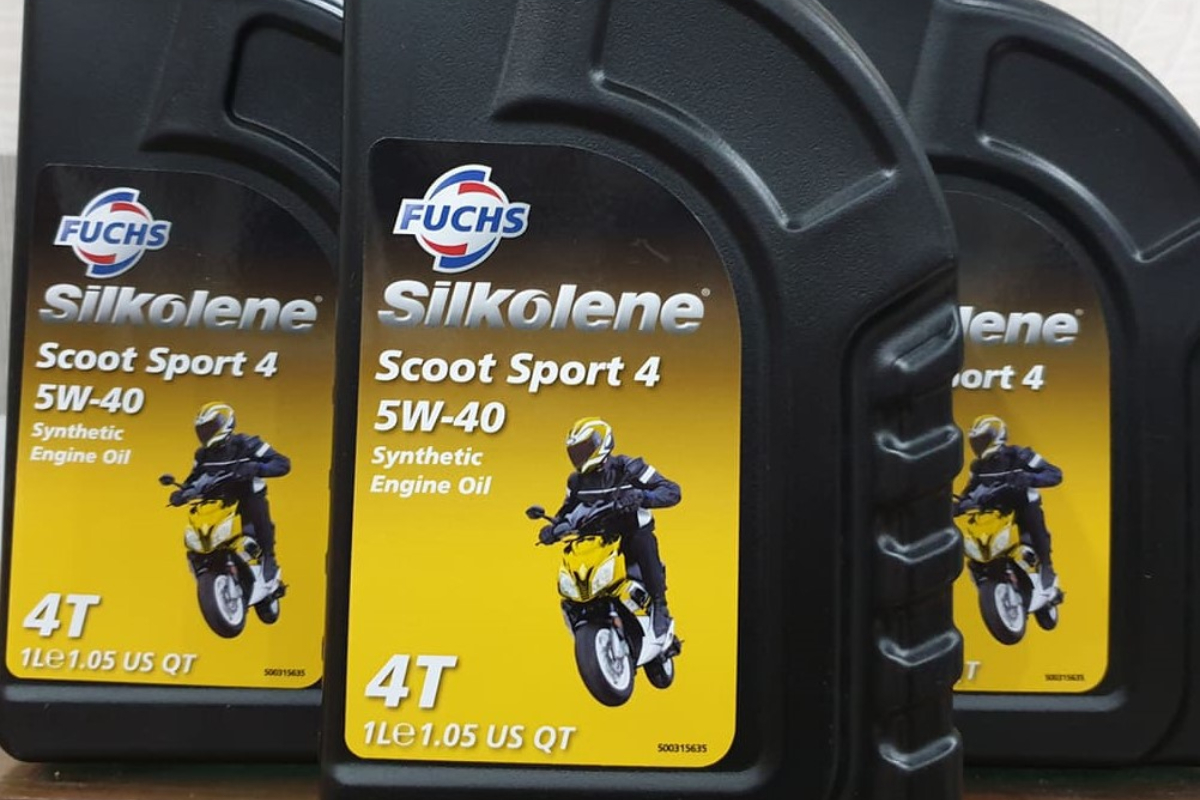 Nhớt Fuchs Silkolene Scoot Sport 4 5W40